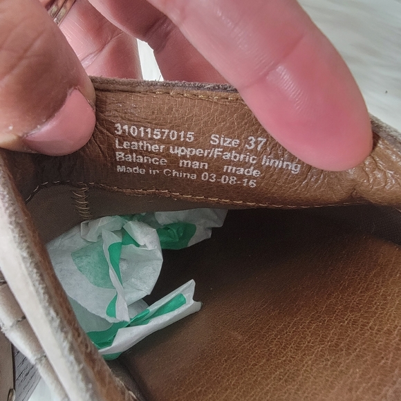 Dansko Clogs - Picture 11 of 12